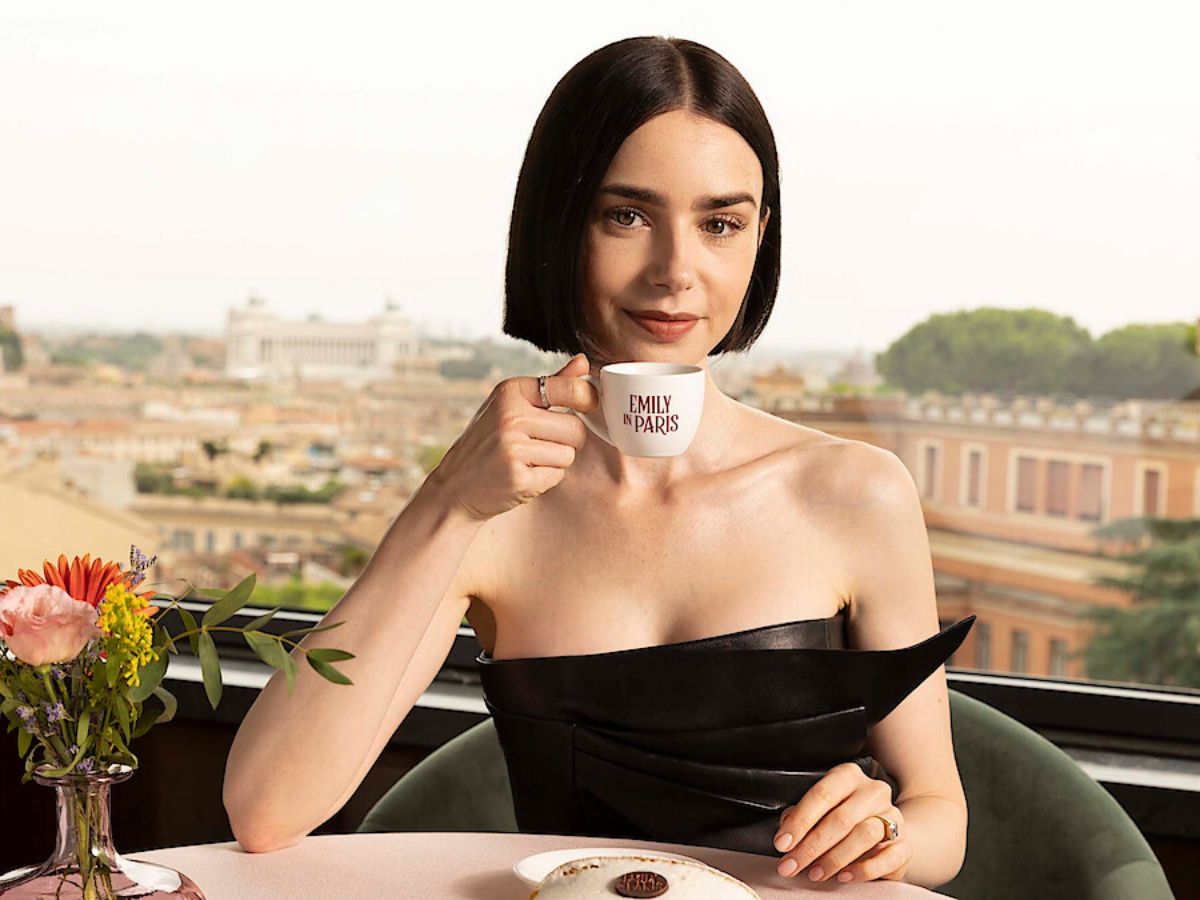 Emily in Paris (Netflix)