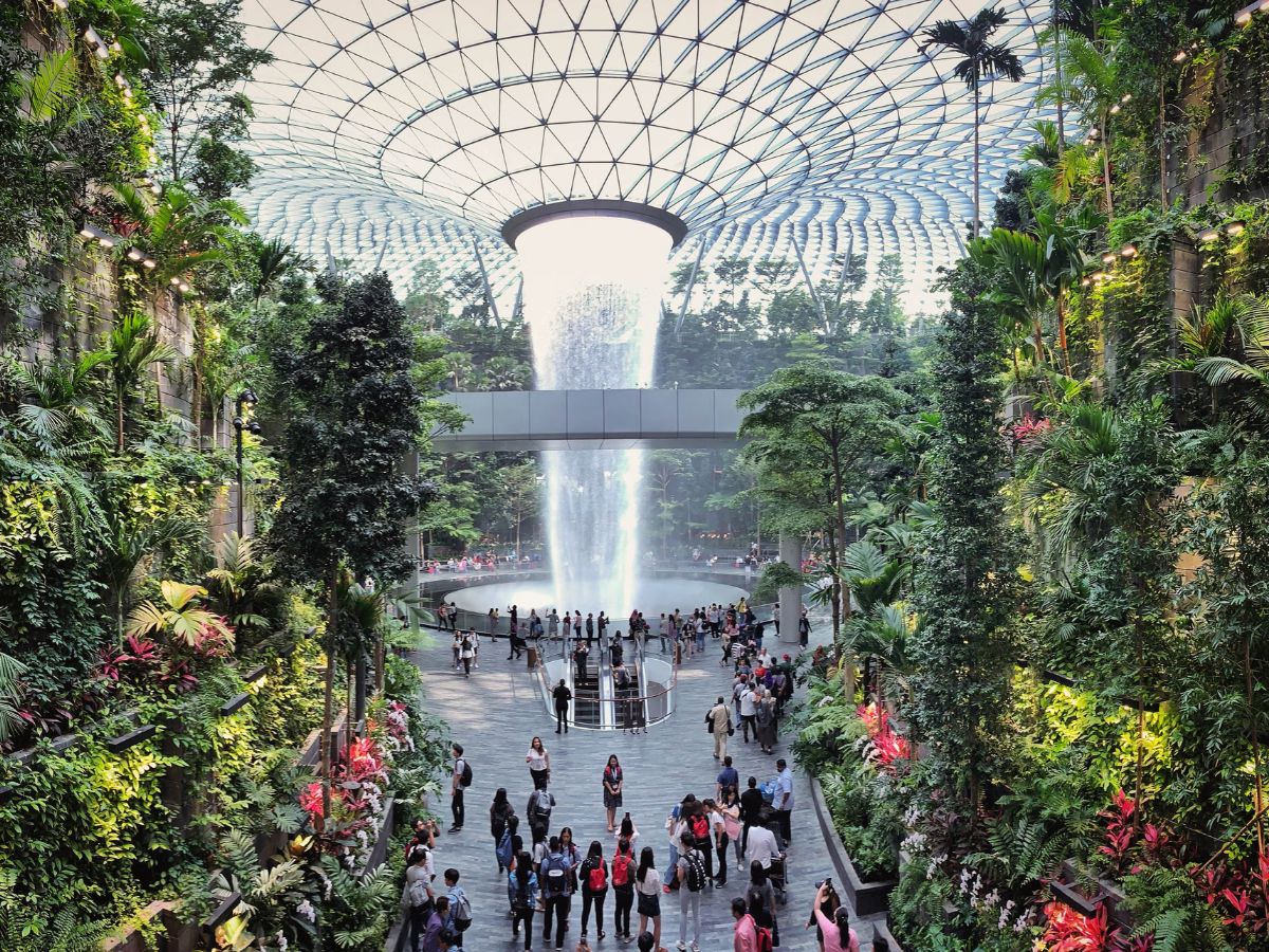 Singapore Changi Airport (SIN)