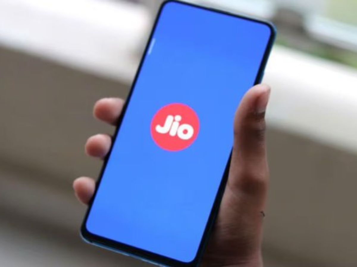 Jio Outage Sends Users Into Frenzy