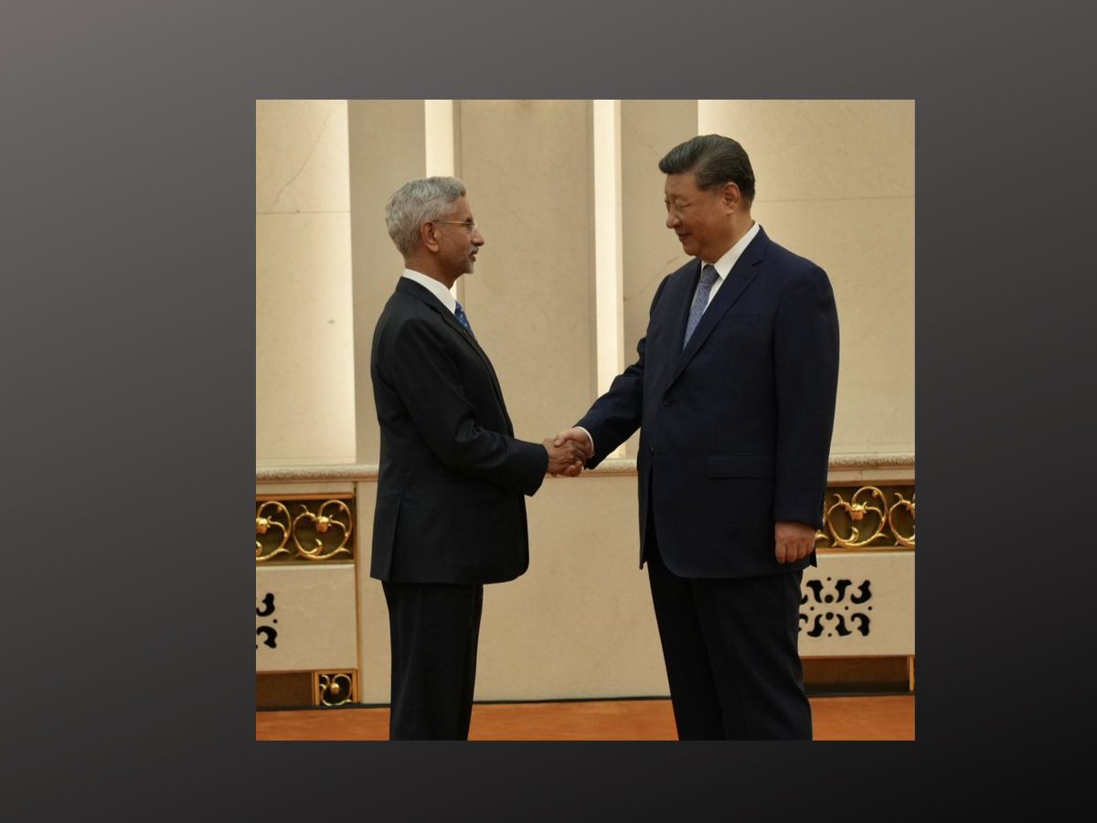 EAM Dr. S. Jaishankar meets Chinese President Xi Jinping during SCO call, discussing recent developments in bilateral ties. Photo/X.