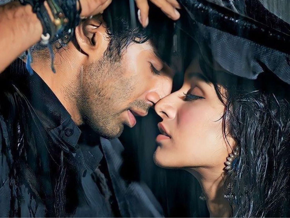 Aashiqui movie rain scene