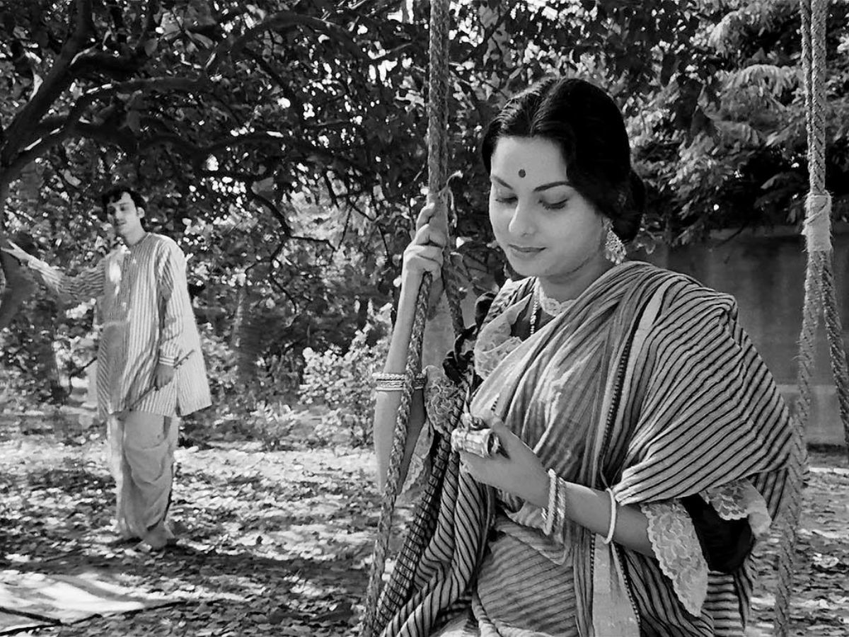 Charulata (1964)