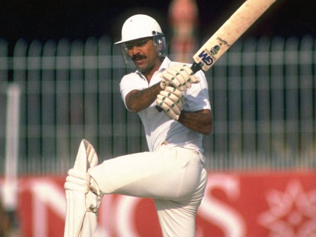 Anushka Sharma's Edgy On Black Hotness