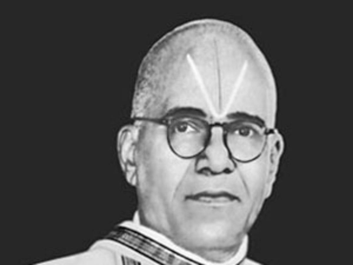 Who was Thirukkurungudi Vengaram Sundram