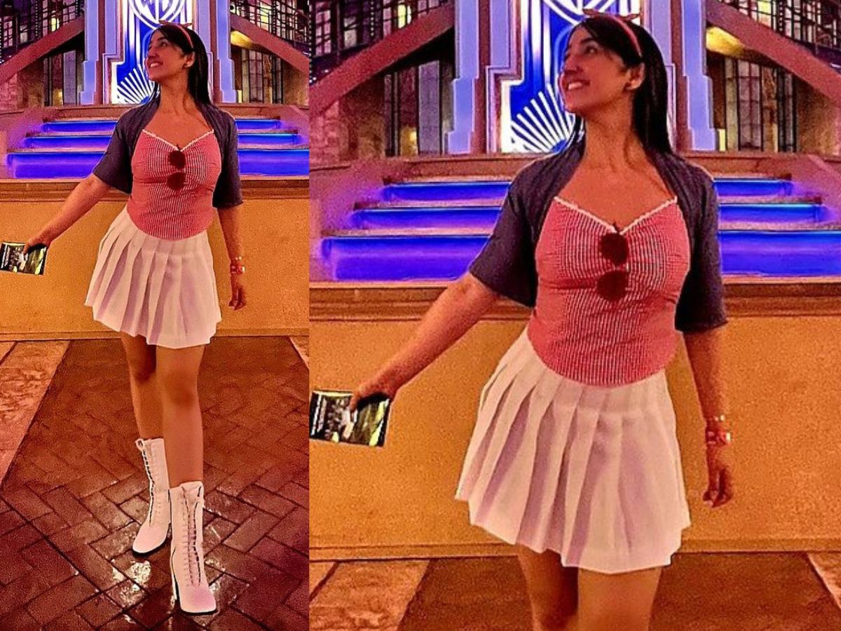 White tennis skirt with pink top