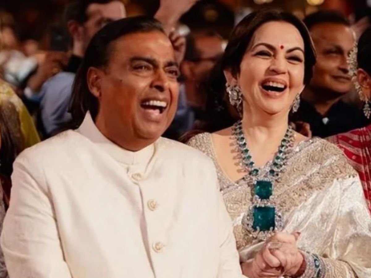 Mukesh Ambani (Net Worth: $112 Billion)