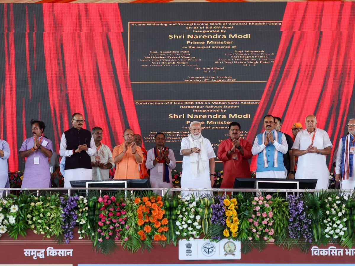 PM Modi’s Visit to Varanasi: Prime Minister Releases PM-Kisan Samman Nidhi Instalments, Warns Pakistan Of BrahMos Missiles