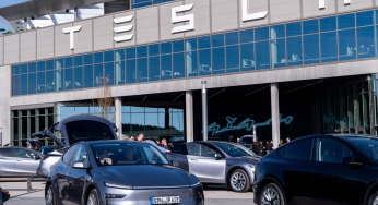 Tesla Opens Second Experience Centre, Charging Station In Delhi, Know Where The First One Is?