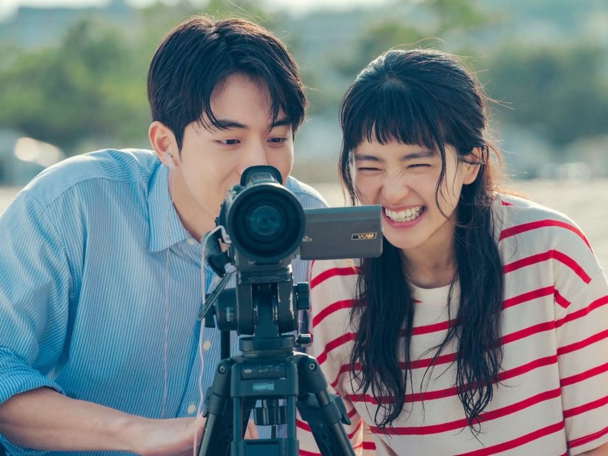 Twenty Five Twenty One (2022)