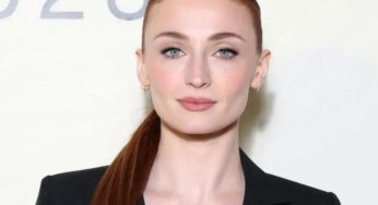 Sophie Turner Calls Out Awkward On-Screen Kiss With ‘Brother’ Kit Harington As Her Absolute Worst Moment