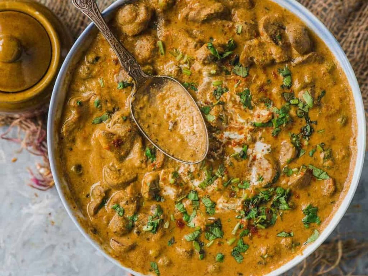 Mushroom curry masala