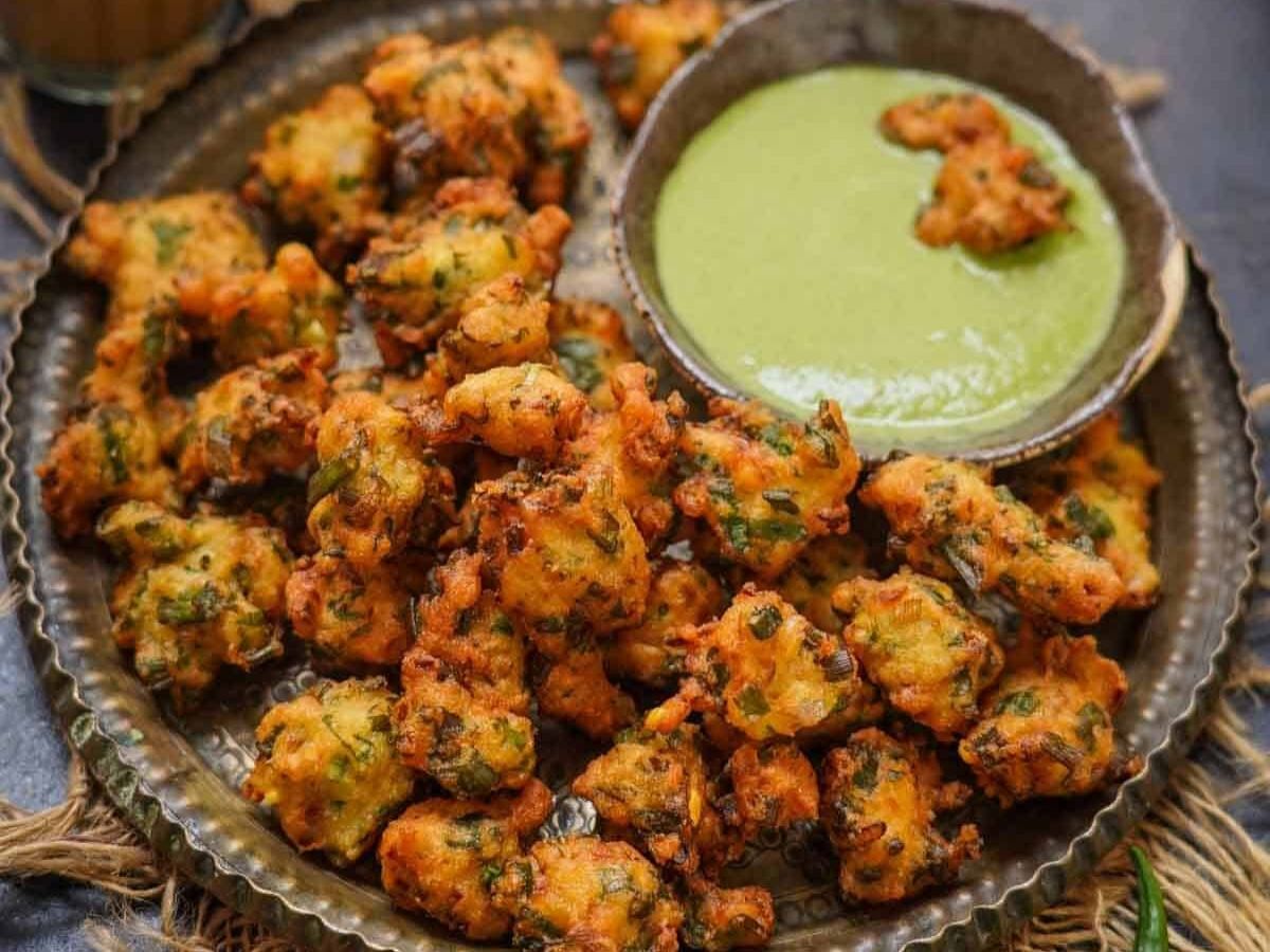 Pakoras and Bhajiyas