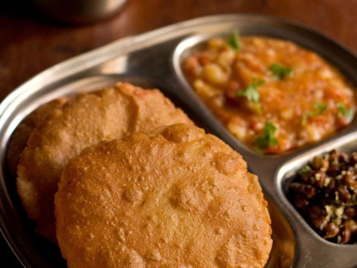 Singhare Ke Atte ki Poori