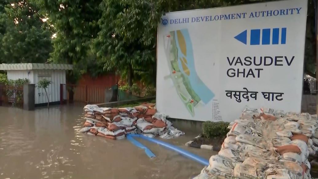 Delhi: Yamuna water submerges Shree Swaminarayan Mandir in Civil Lines