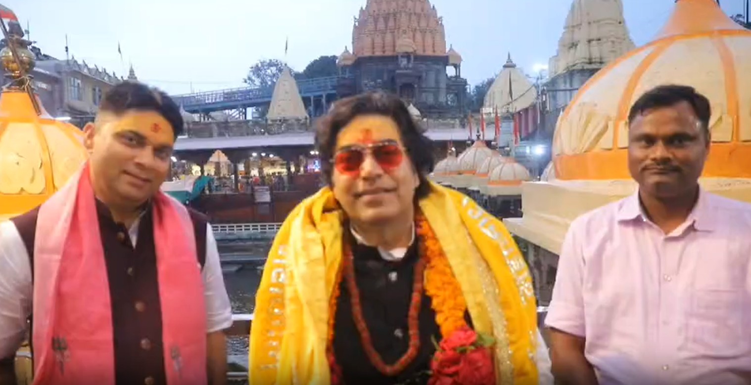 Ashutosh Rana offers prayers at Mahakaleshwar temple in Ujjain