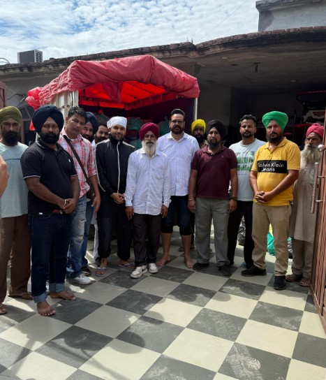 Punjab: Guru Randhawa meets flood victims, sets up camp in Dera Baba Nanak