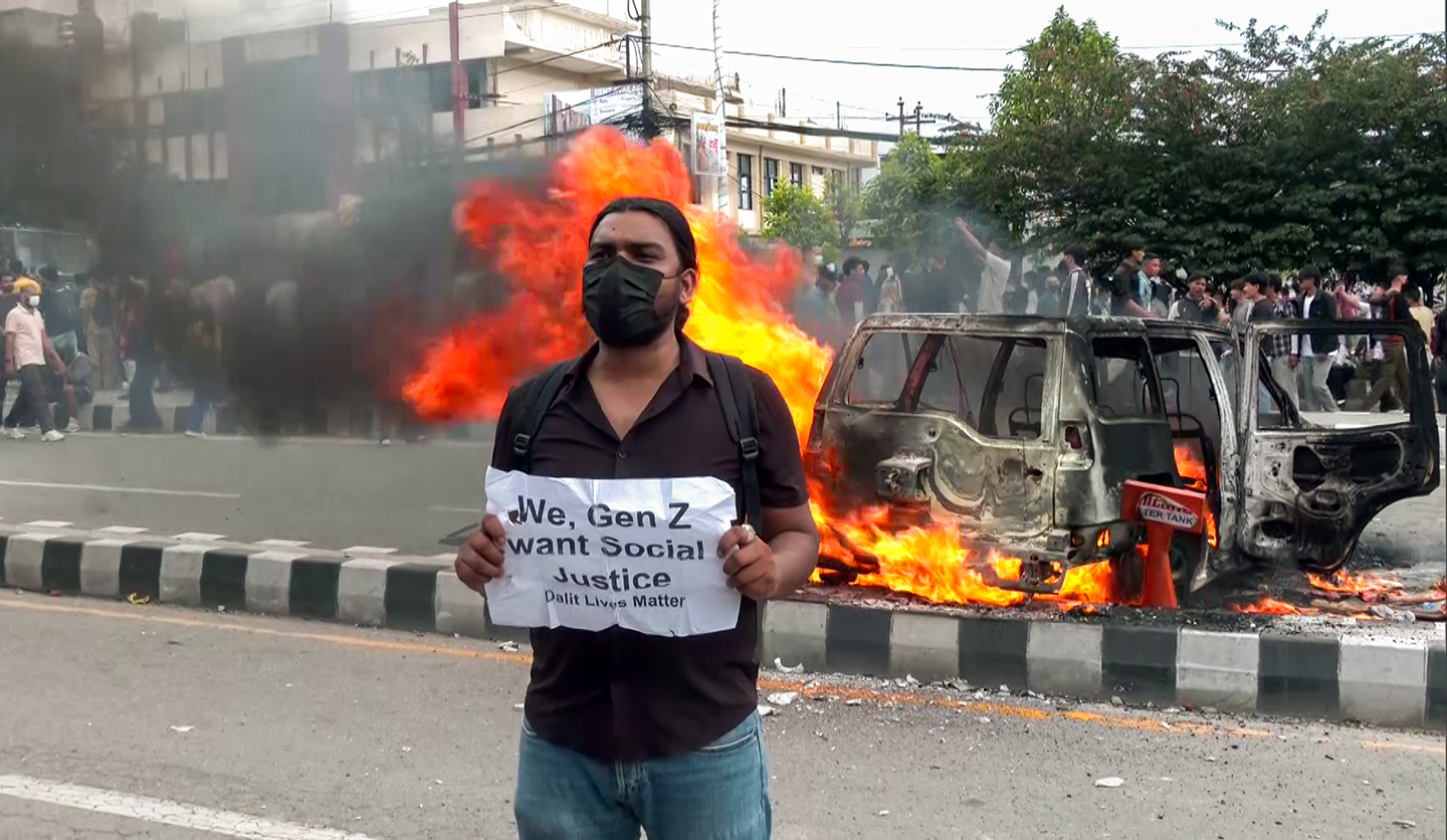 Day after Govt revokes ban on social media, fresh protests hit Nepal as demonstrators seek PM Oli's dismissal