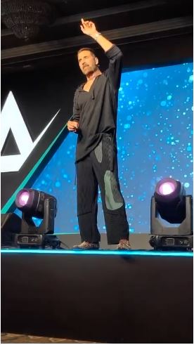 "Jai Mahakal wohi hai asli Khiladi," responds Akshay Kumar when fans chant 'Ek Khiladi Sab Pe Bhari'