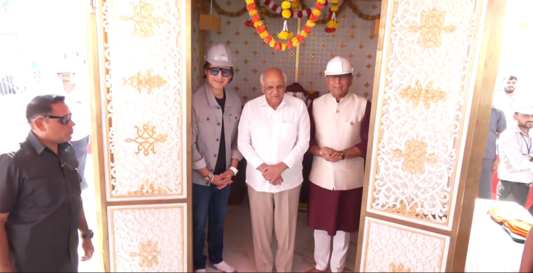 gujarat-cm-bhupendra-patel-actor-vivek-oberoi-visit-construction-site-of-vishv-umiyadham-temple-in-ahmedabad20250916195151 Gujarat CM Bhupendra Patel, actor Vivek Oberoi visit construction site of Vishv Umiyadham temple in Ahmedabad