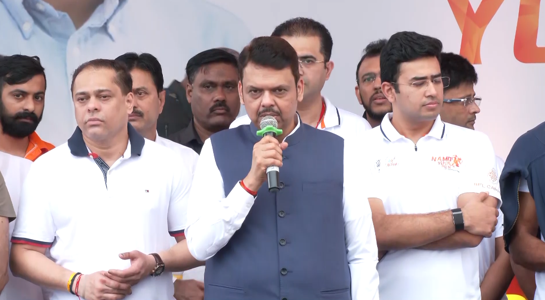 Milind Soman flags off 'Namo Yuva Run' in Mumbai, says "It's PM Modi's dream to make India drug-free"