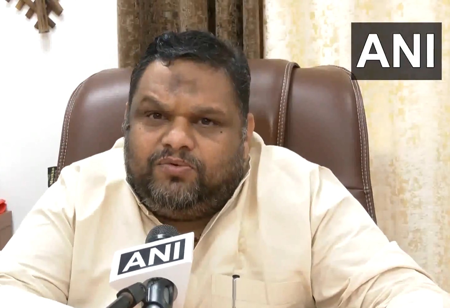 Human Rights Commission urges action against Ranbir Kapoor, Netflix over airing e-cigarette scene in 'The Ba***ds of Bollywood'