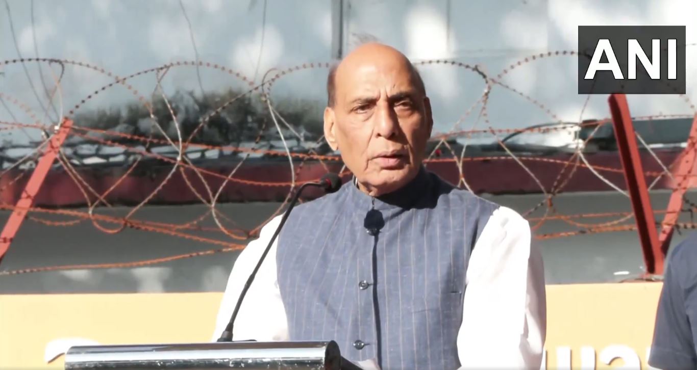 Defence Minister Rajnath Singh felicitates sanitation workers as part of 'Swacchata hi Sewa' campaign; plants sapling at Army Headquarters