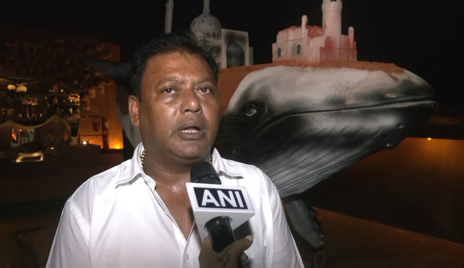 Durga Puja 2025: Kolkata's 24-Foot Thimmakka idol draws crowd with its environmental theme