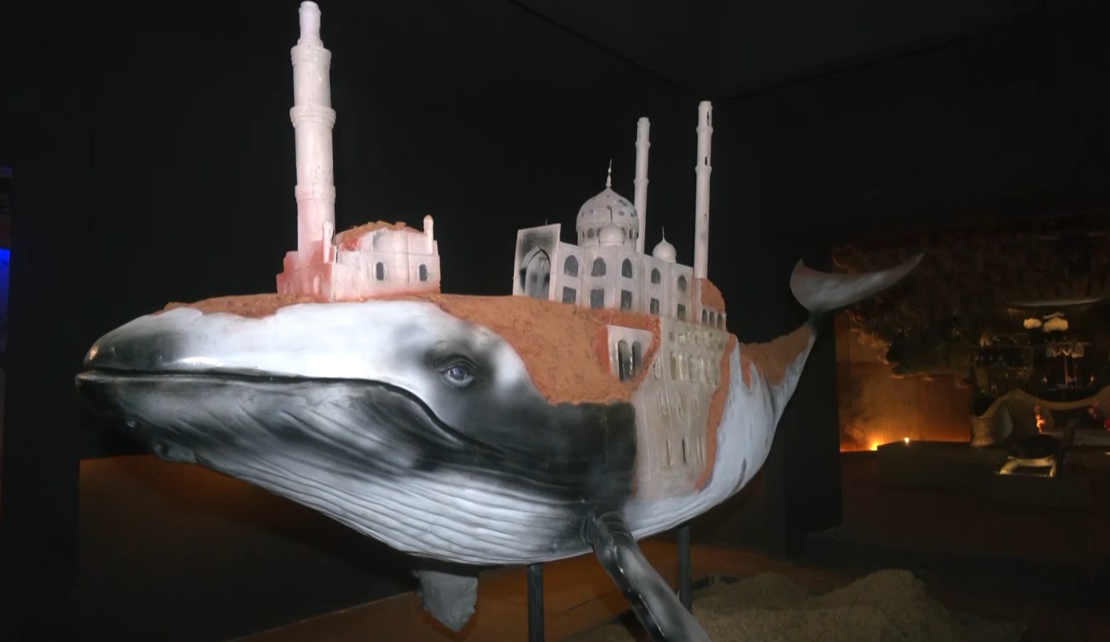 Durga Puja 2025: Kolkata's 24-Foot Thimmakka idol draws crowd with its environmental theme