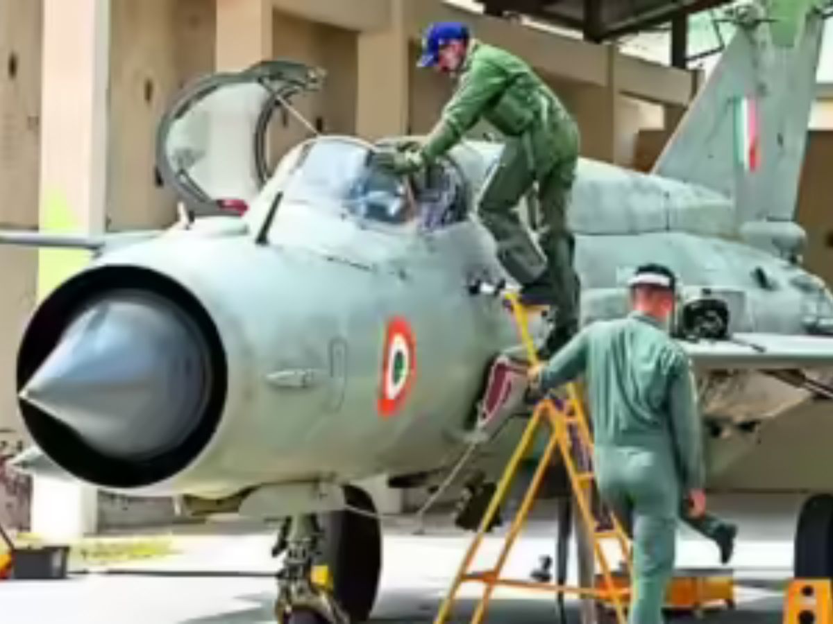 Spectacular Farewell Ceremony