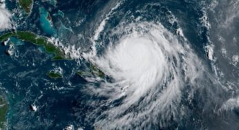 Category 4 Hurricane 'Kiko' approaches Hawaiian Islands