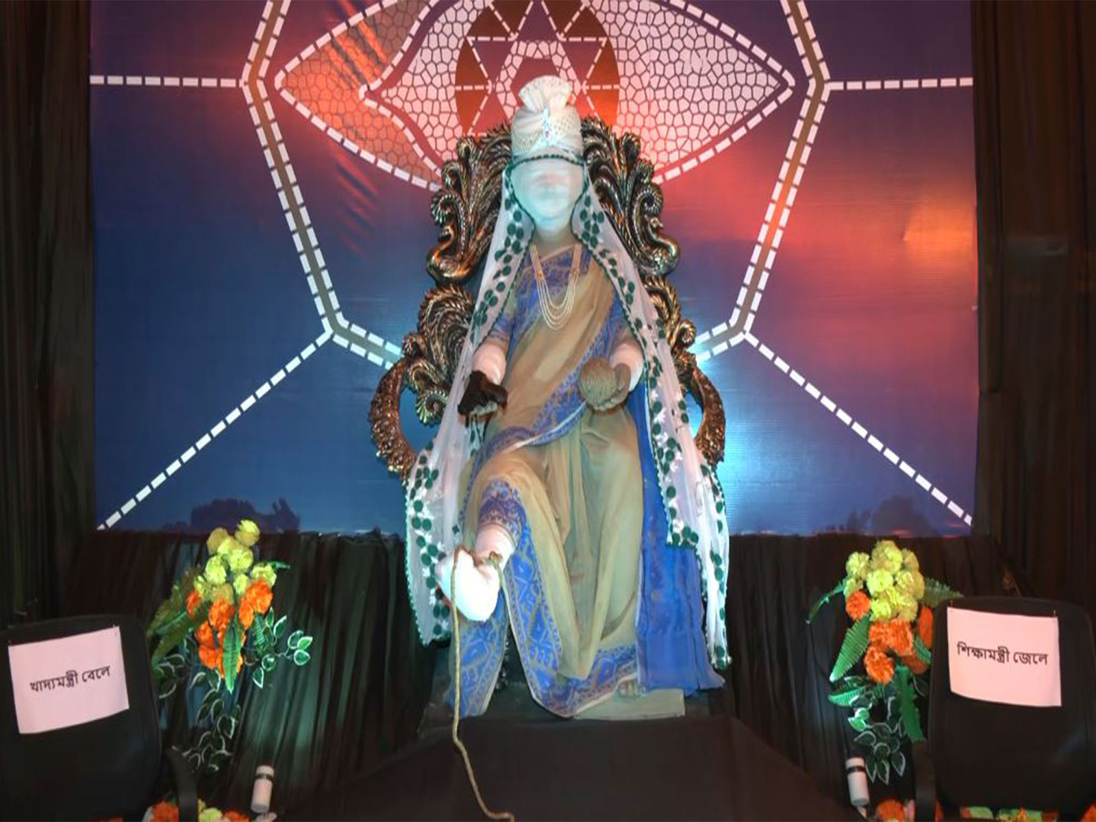 Durga Puja 2025: Kolkata pandal recasts Satyajit Ray's fictional dictator as 'Hirak Rani'