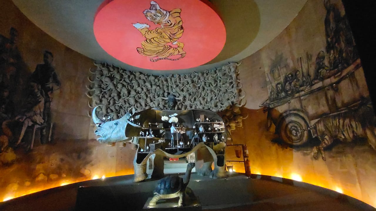 Durga Puja 2025: Kolkata's 24-Foot Thimmakka idol draws crowd with its environmental theme