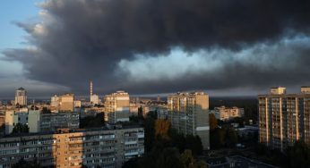 Russia attacks Ukraine's govt building in biggest assault in conflict