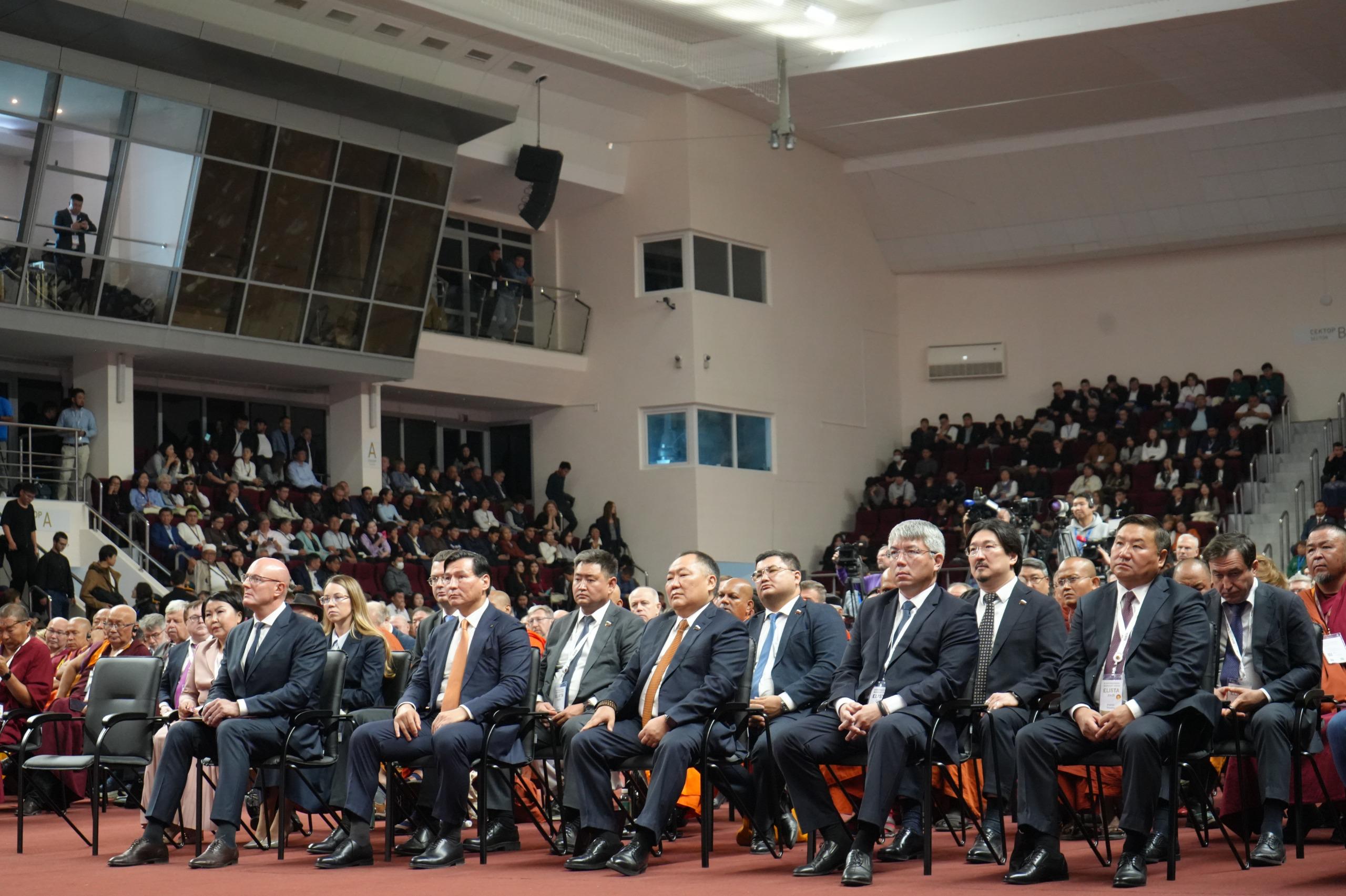 Scholars, Sangha Members discuss Buddhism at a Forum in Kalmykia, Russia