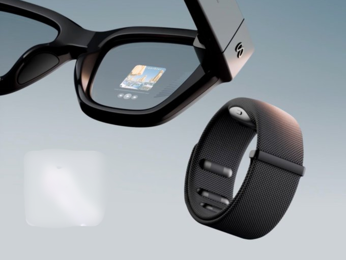 Built-In Screen Debut