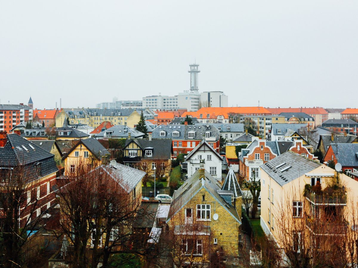 Top 5 Countries With Most Extra Marital Affairs