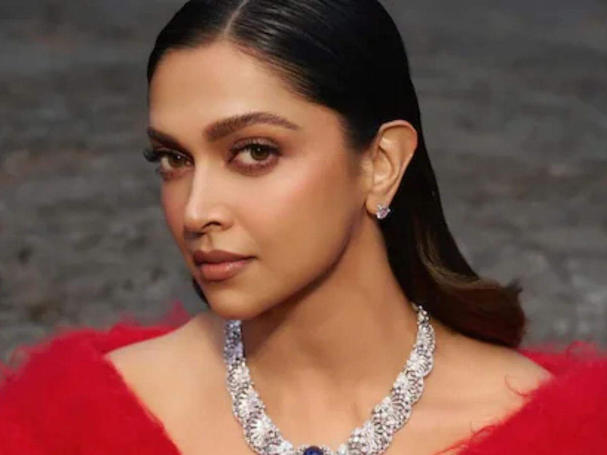 Deepika Padukone- Pregnant at age 38