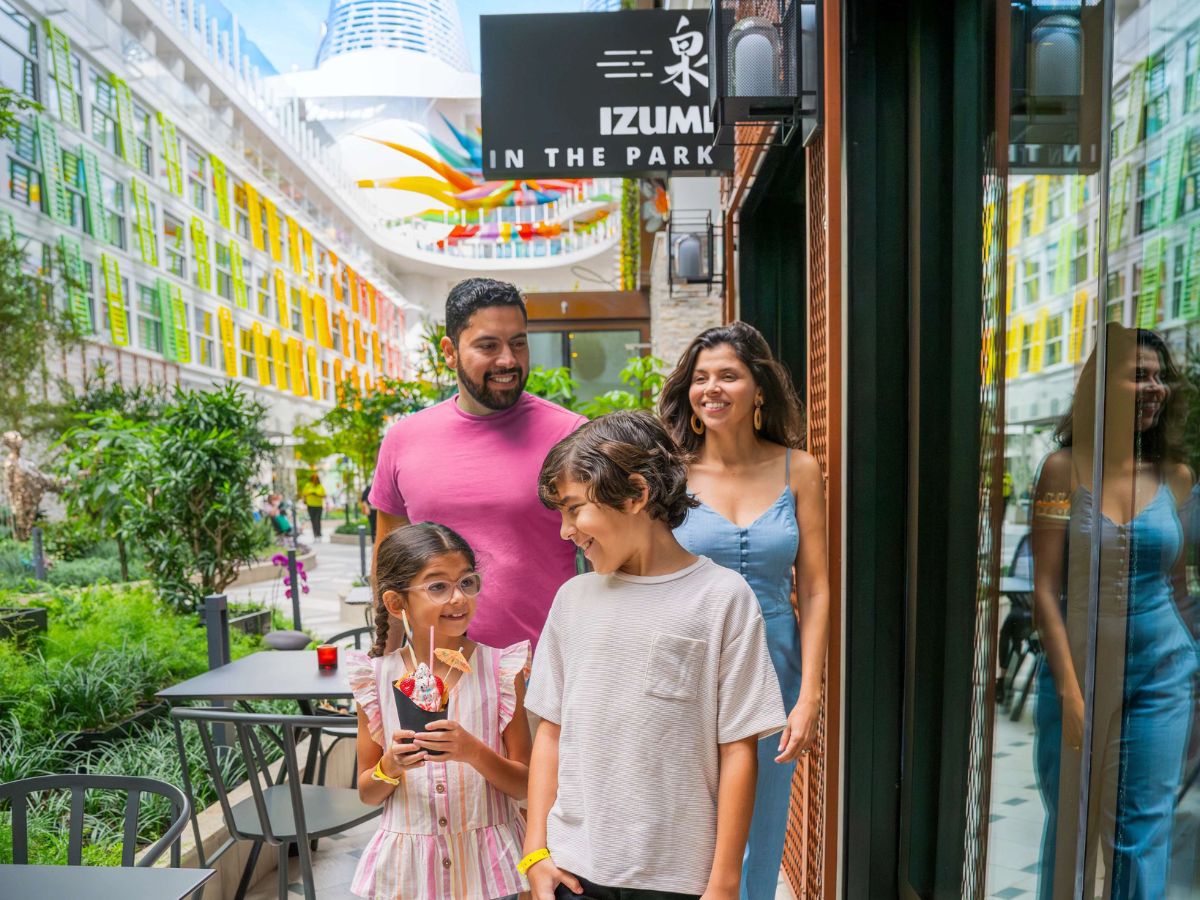 Foodies, Rejoice - There Are 40 Dining Options