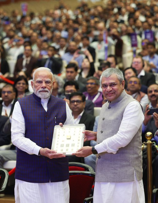 Union Minister Ashwini Vaishnaw presented the first set of Made-in-India Chips to Prime Minister Narendra Modi at the Semicon India 2025 in Delhi. (Photo posted by Ashwini Vaishnaw on his X handle.)