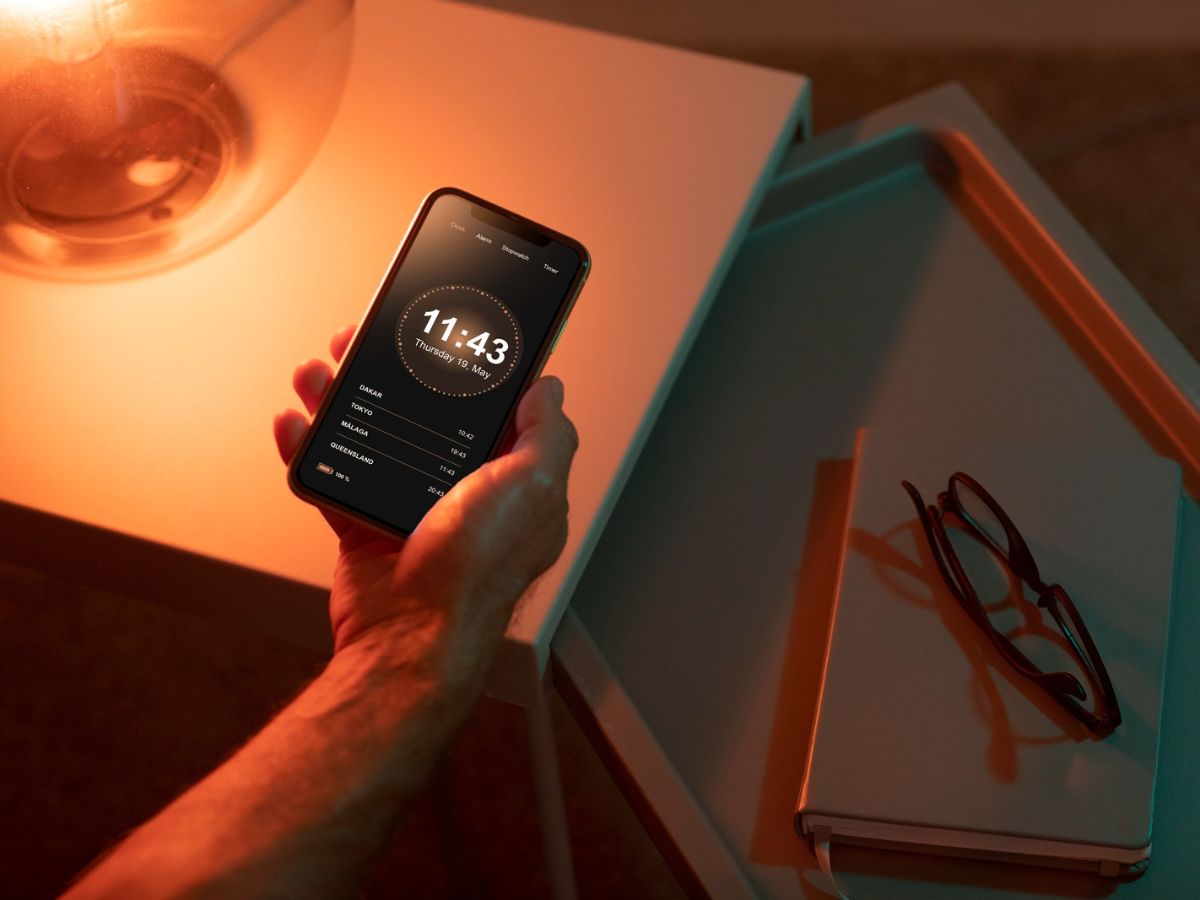 No Screens Before Bed