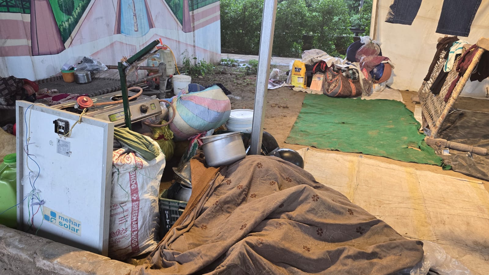Residents’ Belongings Amid the Floods