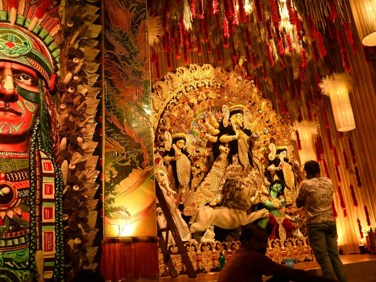 The Udayan Sangha pandal