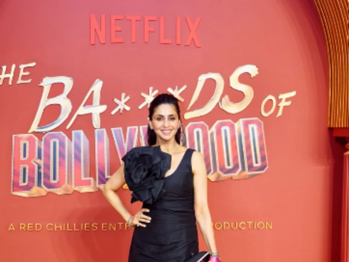 Gautami Kapoor as Anu Talwar