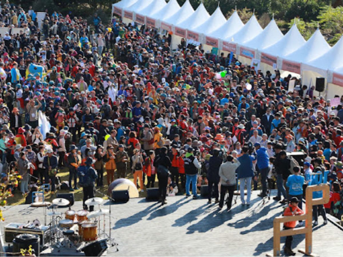Jeju Olle Walking Festival, South Korea (Nov 6 - 8)