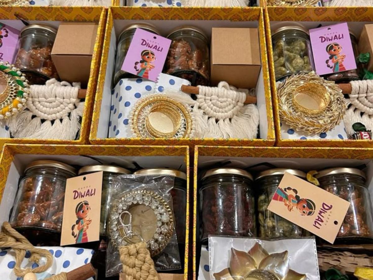 Customized Diwali hampers