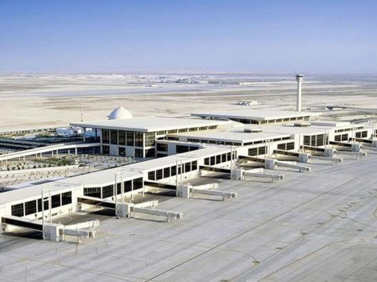 Denver International Airport (DEN), United States of America - Iconic, Spacious