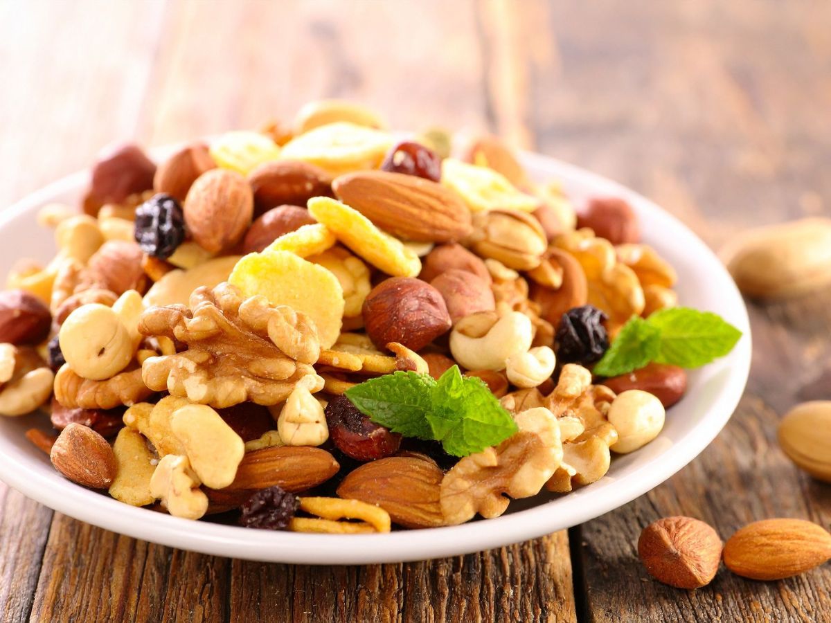 Nuts and Seeds (walnuts, flax seeds)