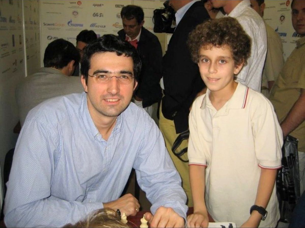 FIDE CEO Emil Sutovsky criticizes Vladimir Kramnik’s remarks on late GM Daniel Naroditsky.