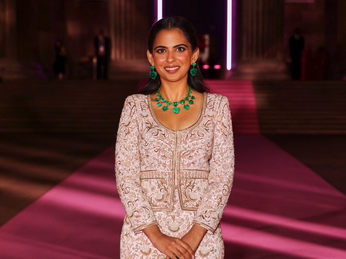 akshata-murthys-jugaad-mangtika-at-the-pink-ball-internet-questions-her-fashion-choices (Image Credit: Instagram @britishmuseum)