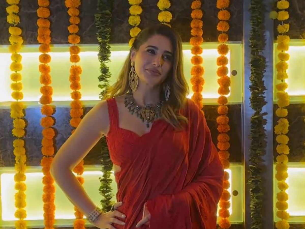 Nargis Fakhri & Red Saree Glam